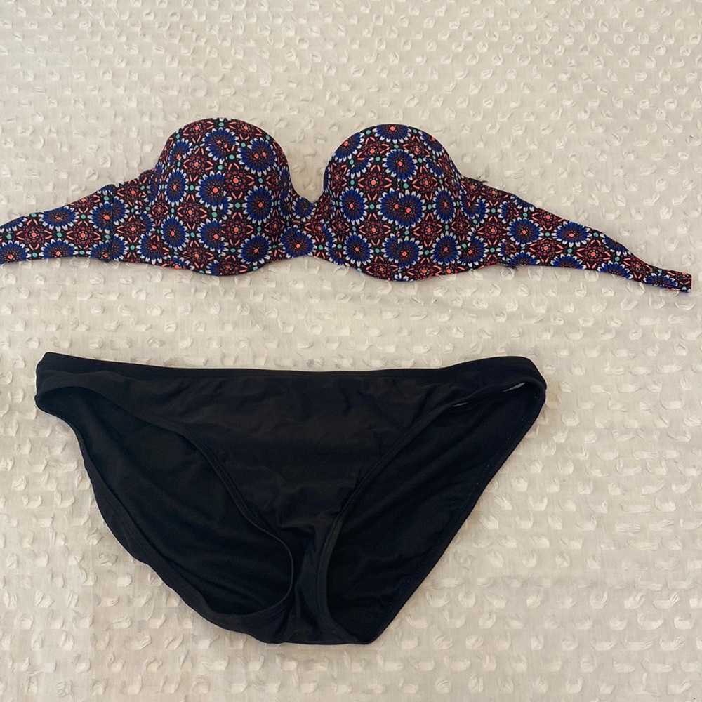 Old navy two piece strapless swimsuit